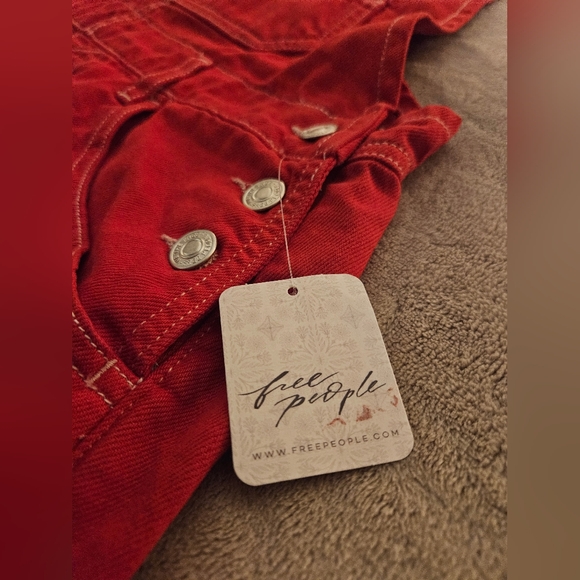 FREE PEOPLE We The Free Red Heart Eyes Ziggy Short Overalls - Picture 6 of 11